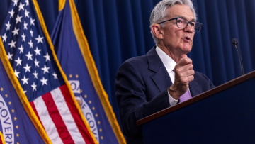 Τζερόμ Πάουελ: Το ράλι των τιμών του πετρελαίου θα οδηγήσει σε άνοδο του πληθωρισμού βραχυπρόθεσμα