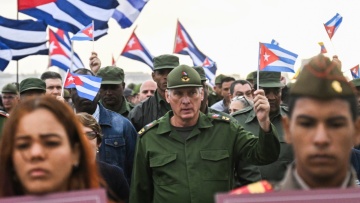 Ντίας-Κανέλ κατά Τραμπ: Κάθε εισβολέας θα αντιμετωπίσει αντίσταση στην Κούβα  