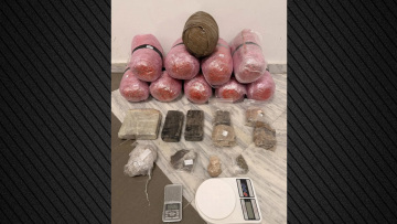 Ο αστυνομικός σκύλος «Vektor» εντόπισε πάνω από 11 κιλά κάνναβης και 2 κιλά ηρωίνης σε σπίτι στην Θεσσαλονίκη