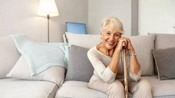 Νόσος Πάρκινσον: Πλαστικά μπουκάλια μετατρέπονται σε θεραπευτική λεβοντόπα – Δείτε πώς
