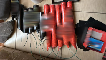 Συνελήφθη 16χρονος που έφτιαχνε και πουλούσε κροτίδες μέσα από το δωμάτιό του στον Άγιο Δημήτριο