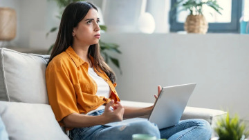 Ποια είναι η καλύτερη θέση για το router στο σπίτι – Το συχνό λάθος που «κόβει» ταχύτητα και σήμα
