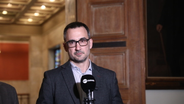 Την επόμενη εβδομάδα η παραίτηση Χαρίτση - Αναζητείται πρόσωπο κοινής αποδοχής στη Νέα Αριστερά