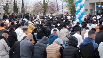 Οι μουσουλμάνοι της Αθήνας γιόρτασαν το τέλος του Ραμαζανιού, δείτε βίντεο