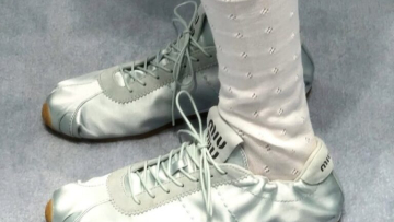 Τα σατέν sneakers είναι τα πιο κομψά αθλητικά που θα αποκτήσετε ποτέ
