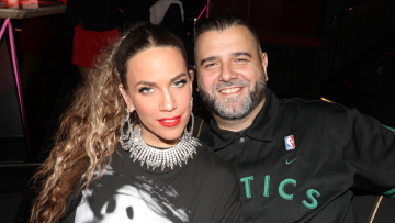 Κατερίνα Στικούδη: Το δεύτερο παιδί ήρθε απρογραμμάτιστα, πήγαμε ένα ταξίδι στη Θεσσαλονίκη και γυρίσαμε περισσότεροι