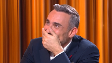 Συγκινημένος ο Γιώργος Καπουτζίδης με τα λόγια του πατέρα του: Είμαι τρομερά υπερήφανος που είχα την τύχη να είμαι ο μπαμπάς του