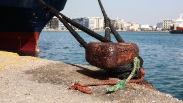 Ραφήνα: Ατύχημα σε πλοίο με 673 επιβάτες,  κόπηκε ο κάβος, τραυματίστηκε μέλος του πληρώματος