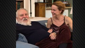 «Μου λείπει αφάνταστα»: Συγκινεί η Λένα Παπαληγούρα 40 ημέρες μετά τον θάνατο του πατέρα της 