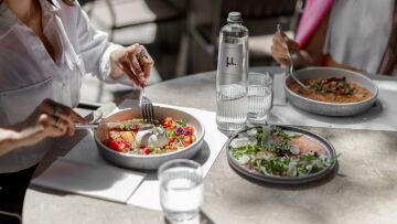 Όταν το νερό γίνεται μέρος της εμπειρίας: Το premium νερό μ. στο 10ο Dine Athens Restaurant Week