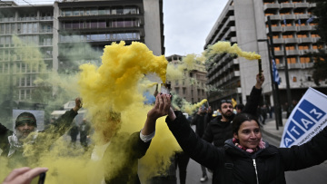 Απεργία οδηγών ταξί σε όλη τη χώρα,  πορεία προς το κέντρο της Αθήνας