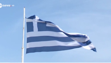 Χίος: Υψώθηκε γιγάντια ελληνική σημαία, αλλά σκίστηκε από τον αέρα, δείτε βίντεο 