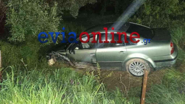 Σφοδρή σύγκρουση τεσσάρων αυτοκινήτων στην Εύβοια, ο οδηγός του ενός ΙΧ «εξαφανίστηκε»
