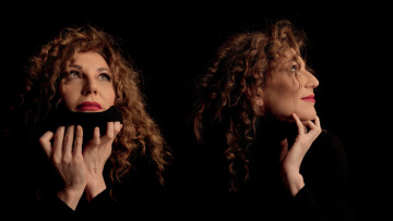 Αννα Καλαϊτζίδου: Είχα ενδοιασμούς για το γυμνό στον Κυνόδοντα και μου έλεγαν τότε «Ελα, μωρέ, σιγά... Ποιος θα το δει;»