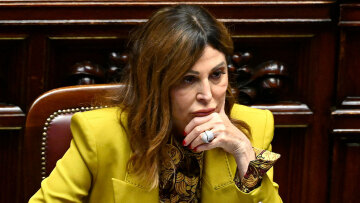 Παραιτήθηκε η υπουργός Τουρισμού της Ιταλίας, Ντανιέλα Σαντανκέ