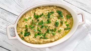 Πώς φτιάχνουμε παραδοσιακή σκορδαλιά με ψωμί