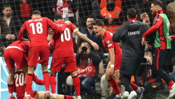 Παγκόσμιο Κύπελλο 2026: Μια νίκη μακριά από τα τελικά η Τουρκία, 1-0 την Ρουμανία, δείτε το γκολ 