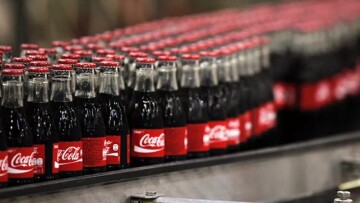 Coca-Cola HBC: Τριπλή έξοδος στις αγορές με ομόλογα 2,5 έως 7,5 ετών με φόντο τη μεγάλη εξαγορά στην Αφρική