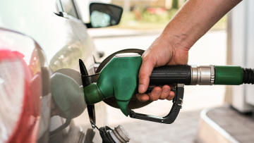 Έκτακτα μέτρα στήριξης: Πώς θα επιλεγούν οι δικαιούχοι για το Fuel Pass, σε ποιες περιοχές θα δοθεί υψηλότερη επιδότηση