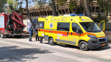 Εργατικό ατύχημα στους Θρακομακεδόνες: Άνδρας έπεσε και εγκλωβίστηκε σε φρεάτιο οικοδομής