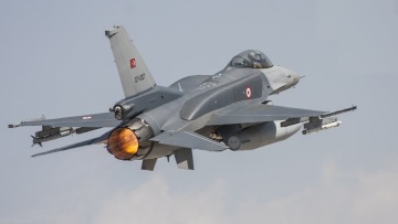 Εννέα παραβιάσεις του ελληνικού εναέριου χώρου από τουρκικά αεροσκάφη