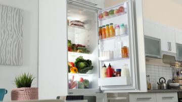 Ανοίγετε το ψυγείο και «δεν υπάρχει τίποτα»; Πώς θα αποφεύγετε το delivery