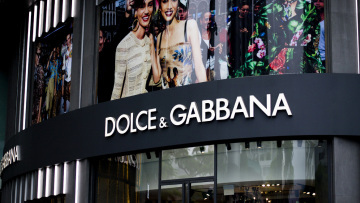 Dolce & Gabbana: Η αυτοκρατορία που αρνείται να πουληθεί – Το θρίλερ των $450 εκατ.