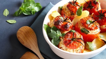 Τα γεμιστά της νηστείας: Τρεις αγαπημένες εκδοχές για το κυριακάτικο τραπέζι