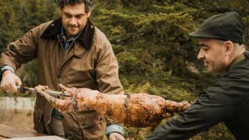 Το Cantina κάνει Πάσχα στην ορεινή Αρκαδία με σούβλες και ψητά