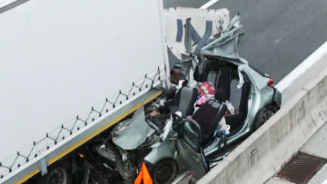 Τραγωδία στην Εγνατία Οδό: Πώς έγινε το τροχαίο με τις διαδοχικές συγκρούσεις και την παράσυρση του υπαλλήλου, δείτε βίντεο 
