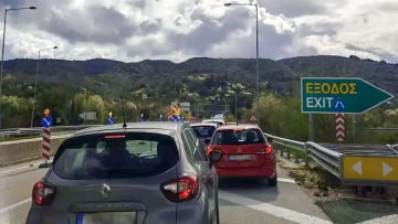 Έσπευσε να βοηθήσει σε θανατηφόρο τροχαίο και παρασύρθηκε κι αυτός: Τραγικό διπλό δυστύχημα στην Εγνατία με δύο νεκρούς  -  βίντεο
