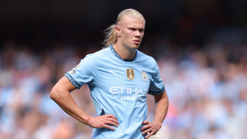 Το μυστηριώδες ταξίδι του Χάαλαντ στη Βαρκελώνη