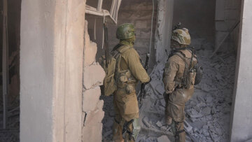 Είμαστε μέρες από το να χτυπήσουμε όλους τους στόχους «κορυφαίας προτεραιότητας», λέει το Ισραήλ- «Σας περιμένουμε» απαντά η Τεχεράνη στις ΗΠΑ που ετοιμάζονται για εβδομάδες χερσαίων επιχειρήσεων