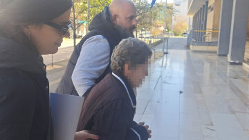 Στα δικαστήρια Θεσσαλονίκης η 77χρονη που συνελήφθη μετά τον θάνατο του 82χρονου συζύγου της