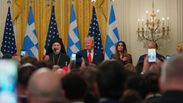 Πλάνα από τον εορτασμό της 25ης Μαρτίου παρουσία Τραμπ και Γκιλφόιλ δημοσίευσε ο Λευκός Οίκος, δείτε βίντεο