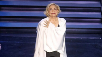 Μαρινέλλα: Η συγκινητική έκκληση των οικείων της, αντί κατάθεσης στεφάνων
