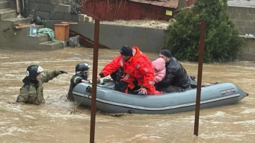 Σοβαρές πλημμύρες στον ρωσικό Βόρειο Καύκασο, απομακρύνθηκαν χιλιάδες κάτοικοι
