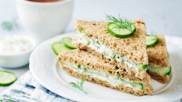 Αγγούρι: το πιο δροσερό υλικό για μια πιο light και detox διατροφή (+ συνταγές)