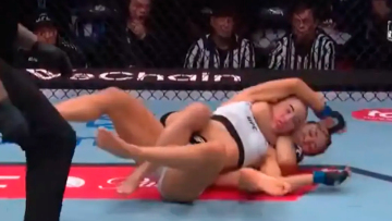 Το πιο άγριο νοκ άουτ σε αγώνα UFC γυναικών: Πρώτα την εξουδετέρωσε με γροθιά στο πρόσωπο και μετά την έπνιξε με λαβή στον λαιμό, δείτε βίντεο