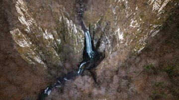 
Αποστολή στη Ροδόπη: Ανακαλύπτοντας τους καταρράκτες του Παρανεστίου σε δύο τροχούς