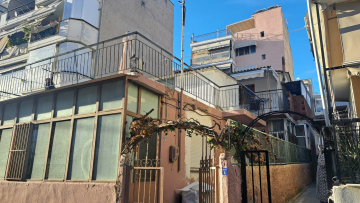 Μυστήριο με την 59χρονη που βρέθηκε στραγγαλισμένη στον Εύοσμο: Λείπουν τσάντα, πορτοφόλι και προσωπικά αντικείμενα αλλά δεν υπάρχουν ίχνη διάρρηξης