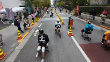 Ιαπωνία: Το πρωτάθλημα «ράλι» με καρέκλες γραφείου – Αγώνες 20 χιλιομέτρων και έπαθλο 90 κιλά ρύζι