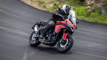 Δοκιμάζουμε τη νέα Ducati Multistrada V2 - Πόσο κοστίζει στην Ελλάδα;