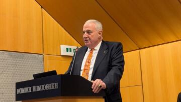 Για τις δίκες που συγκλόνισαν την Ελλάδα μίλησε ο Σάκης Κεχαγιόγλου στους φοιτητές της Νομικής Αθηνών