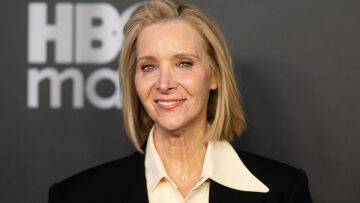 Λίζα Κούντροου: Πώς «Τα Φιλαράκια» τη βοήθησαν να διαχειριστεί τον χαμό του Μάθιου Πέρι