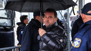 Συγκλόνισαν οι συγγενείς, το πανδαιμόνιο με την Κωνσταντοπούλου και τη βιντεοσκόπηση, τη Μεγάλη Δευτέρα η συνέχεια της δίκης για τα Τέμπη