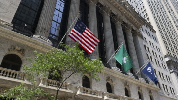 Wall Street: Απότομη αλλαγή σκηνικού και ισχυρές απώλειες μετά το διάγγελμα Τραμπ