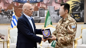 Δένδιας από το Ριάντ: Θα απονεμηθεί έπαινος στα στελέχη της Ελληνικής Δύναμης Σαουδικής Αραβίας