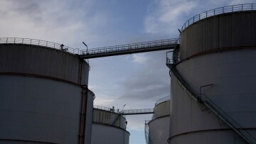 Πετρέλαιο: Άλμα 10% κάνουν οι τιμές, το διάγγελμα Τραμπ έσβησε τις ελπίδες για αποκλιμάκωση στο Ιράν