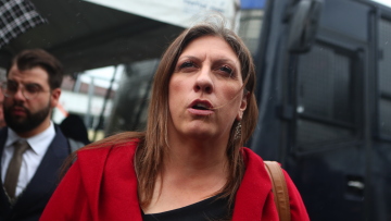 Νέα ένταση στη δίκη για τα «χαμένα» βίντεο των Τεμπών, για «δοσμένη» απόφαση κατηγορεί το δικαστήριο η Κωνσταντοπούλου
